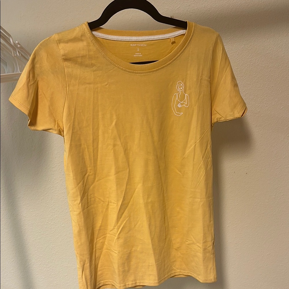 Bump to Mom‎ Shirt Size S Yellow Top with Pregnant Outline